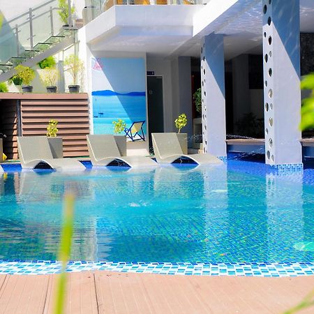 Eloisa Royal Suites Lapu-Lapu City Esterno foto